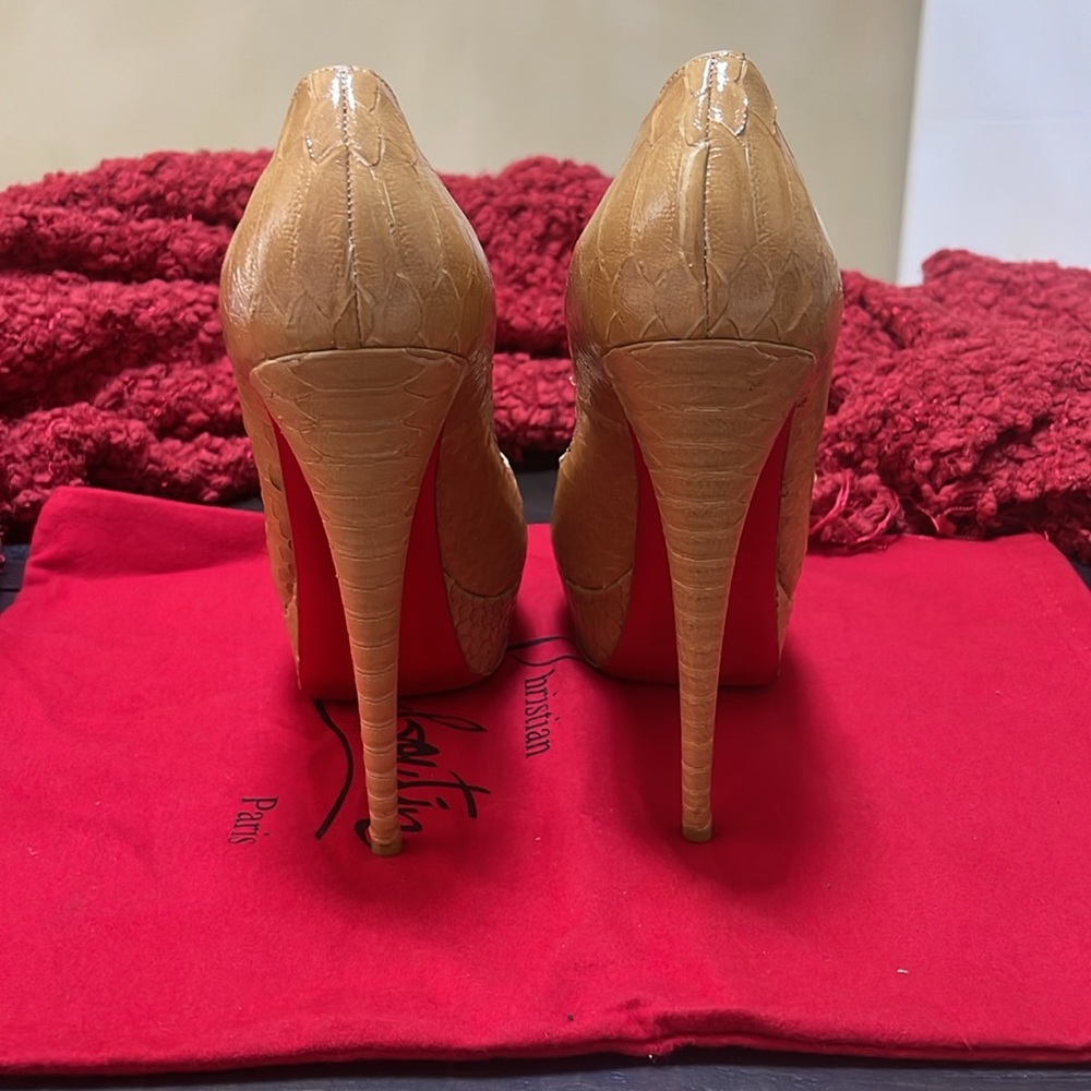 Christian Loubiton Python Lade Peep Toe 150, Nude… - image 4